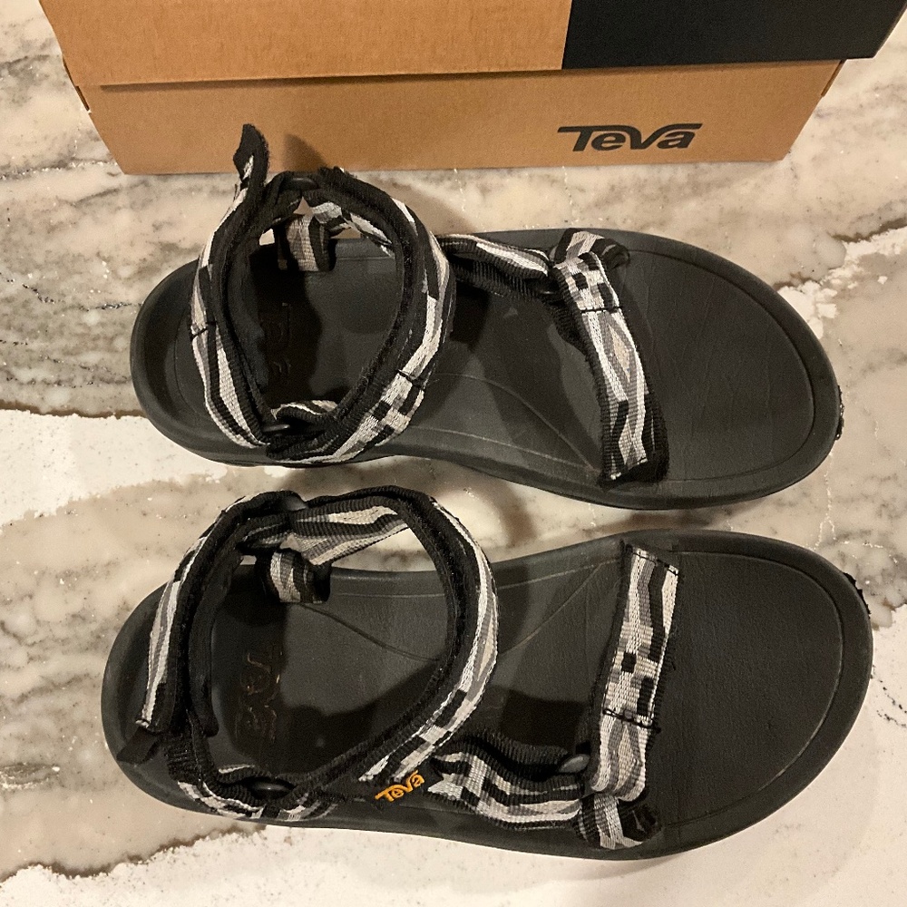 Boys Teva Hurricane XLT 2 Black sandals